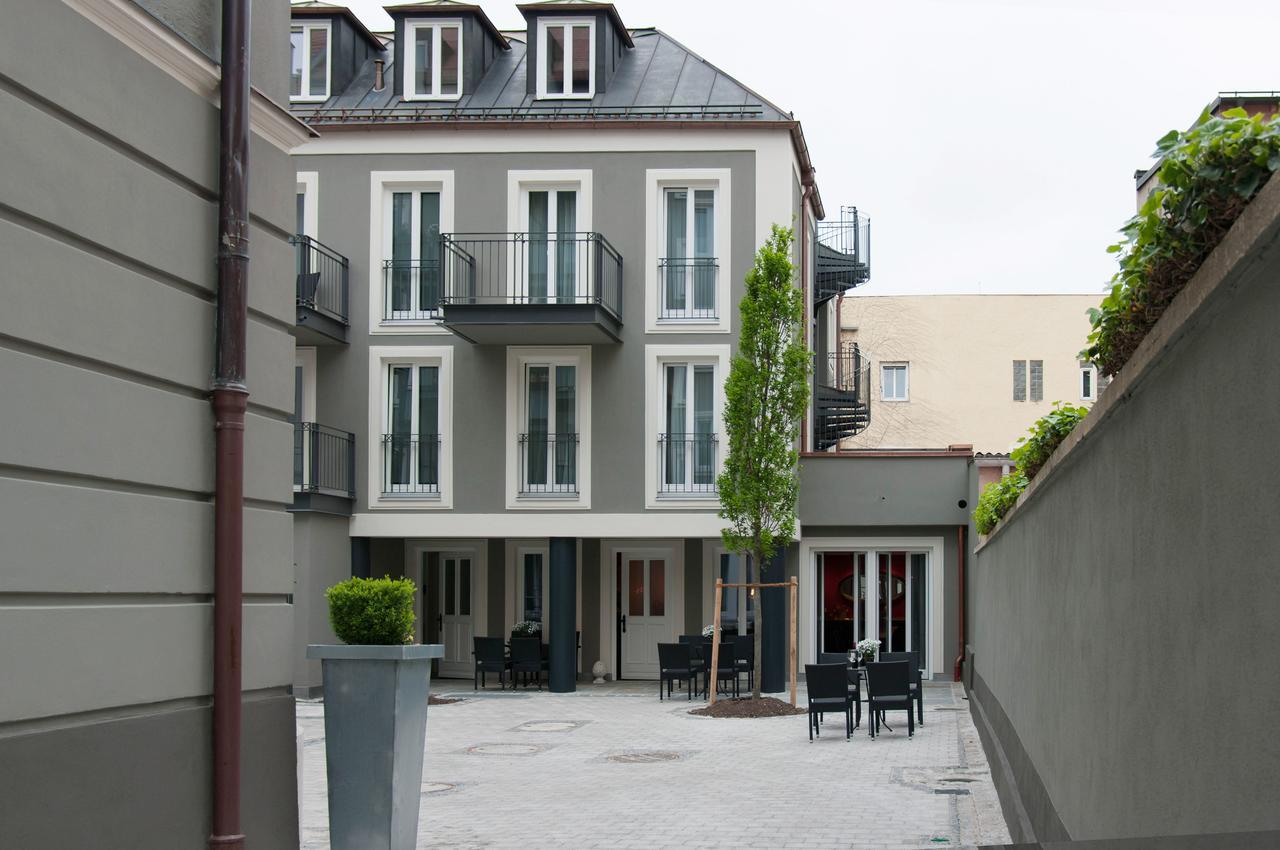 Hotel Im Hof Munique Exterior foto